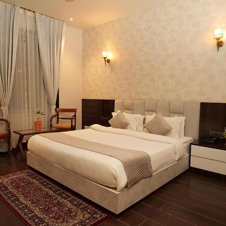 Hotel Northview Park By Lycoris !! Top Rated & Most Awarded Property In Tricity Zirakpur Εξωτερικό φωτογραφία