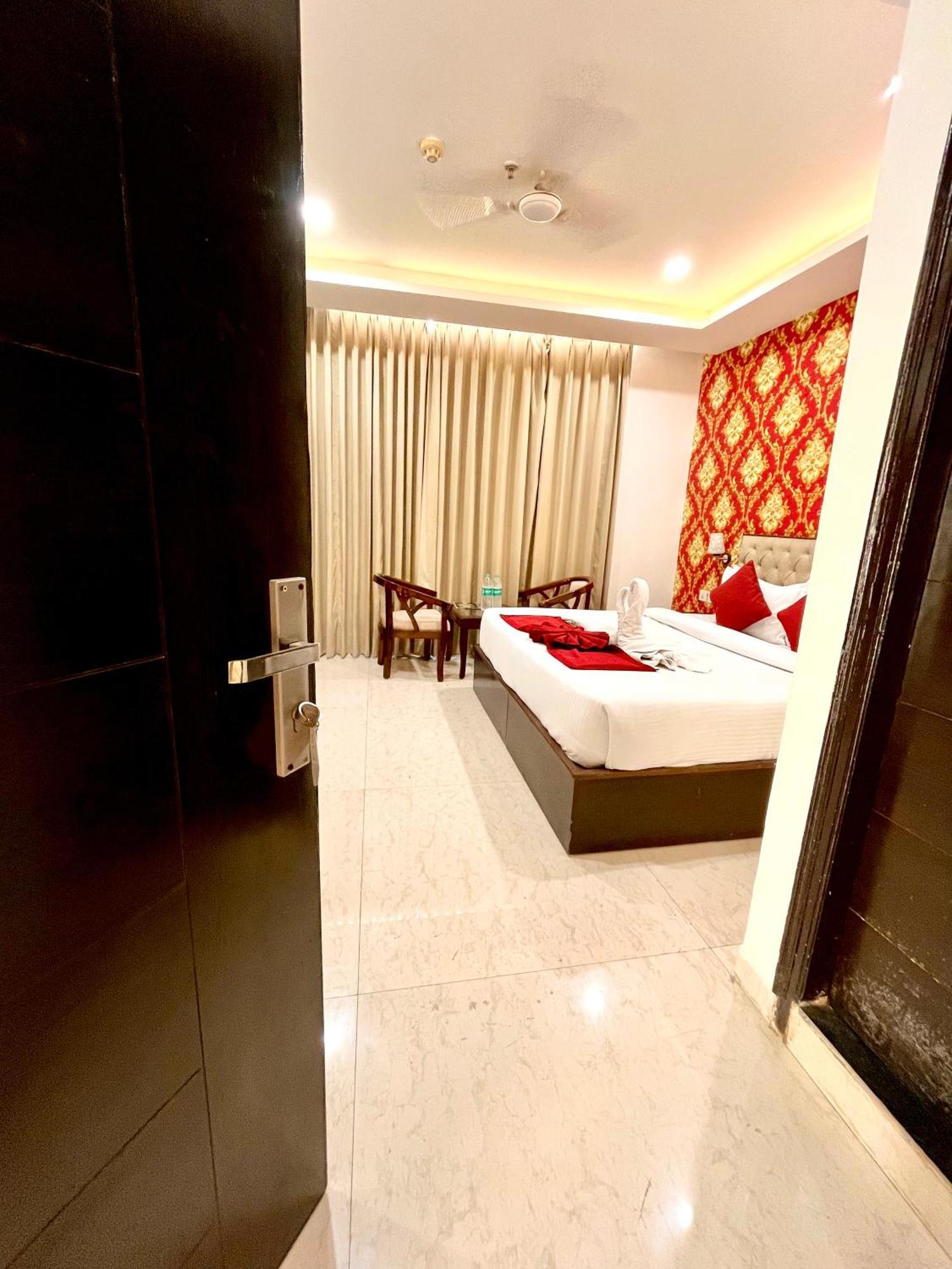 Hotel Northview Park By Lycoris !! Top Rated & Most Awarded Property In Tricity Zirakpur Εξωτερικό φωτογραφία