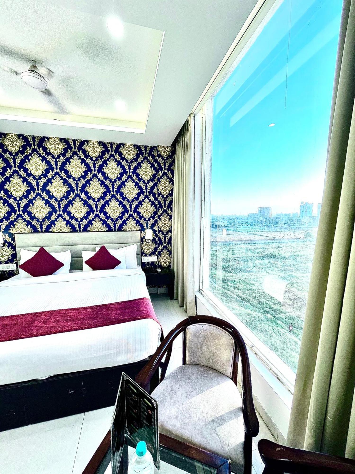Hotel Northview Park By Lycoris !! Top Rated & Most Awarded Property In Tricity Zirakpur Εξωτερικό φωτογραφία